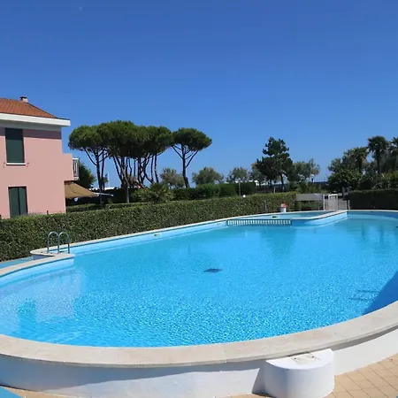 Apartment Seaside Terrace & Pool Getaway Cavallino-Treporti